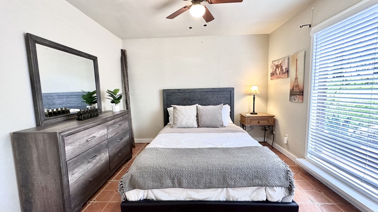 Photo of Bedroom in Point Venture
