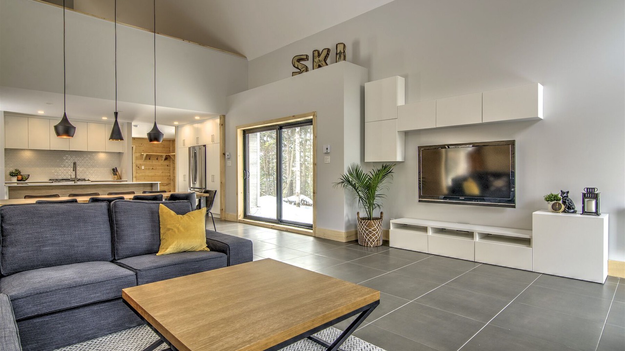 Photo of Livingroom in Morin Heights