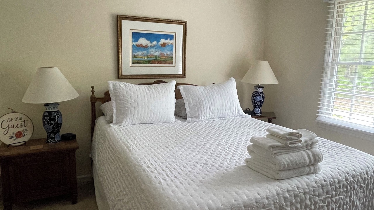 Photo of Bedroom in Martinez