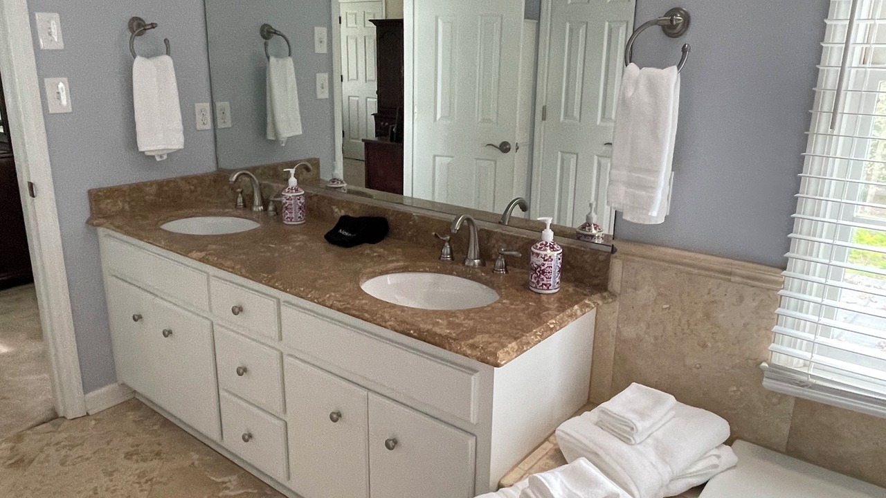 Photo of Bathroom in Martinez