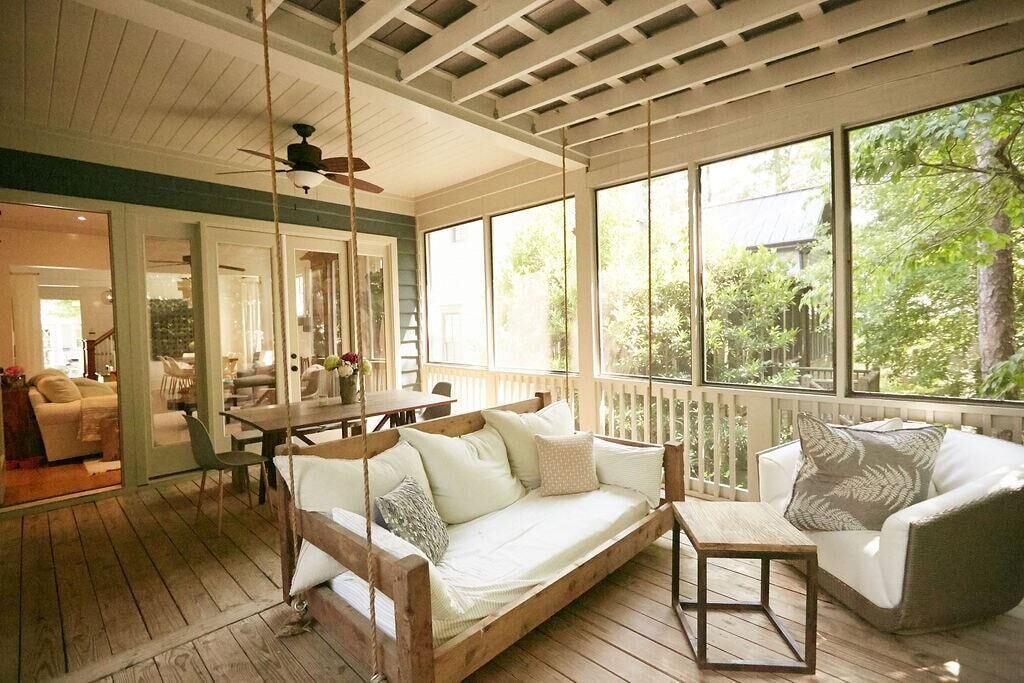 Photo of Livingroom in Chattahoochee Hills