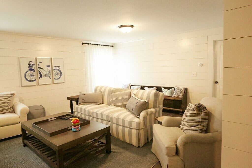 Photo of Livingroom in Chattahoochee Hills