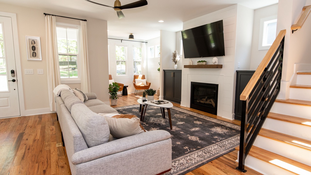 Photo of Livingroom in Southwest Raleigh