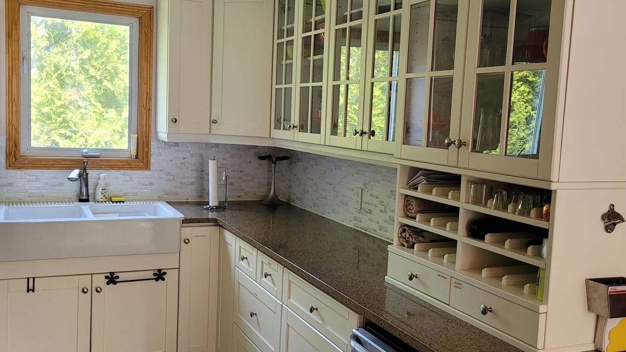 Photo of Kitchen in Point Clark