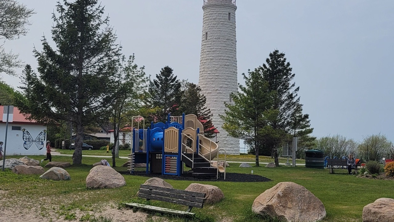Photo of Others in Point Clark