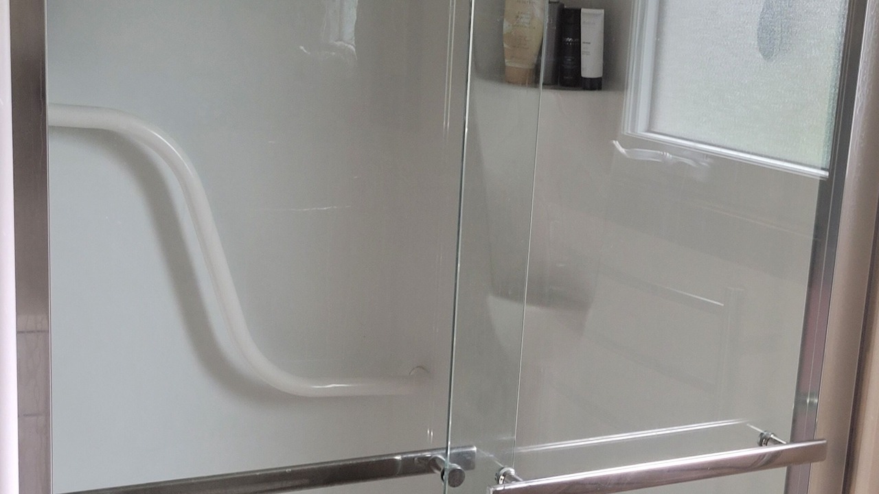 Photo of Bathroom in Point Clark