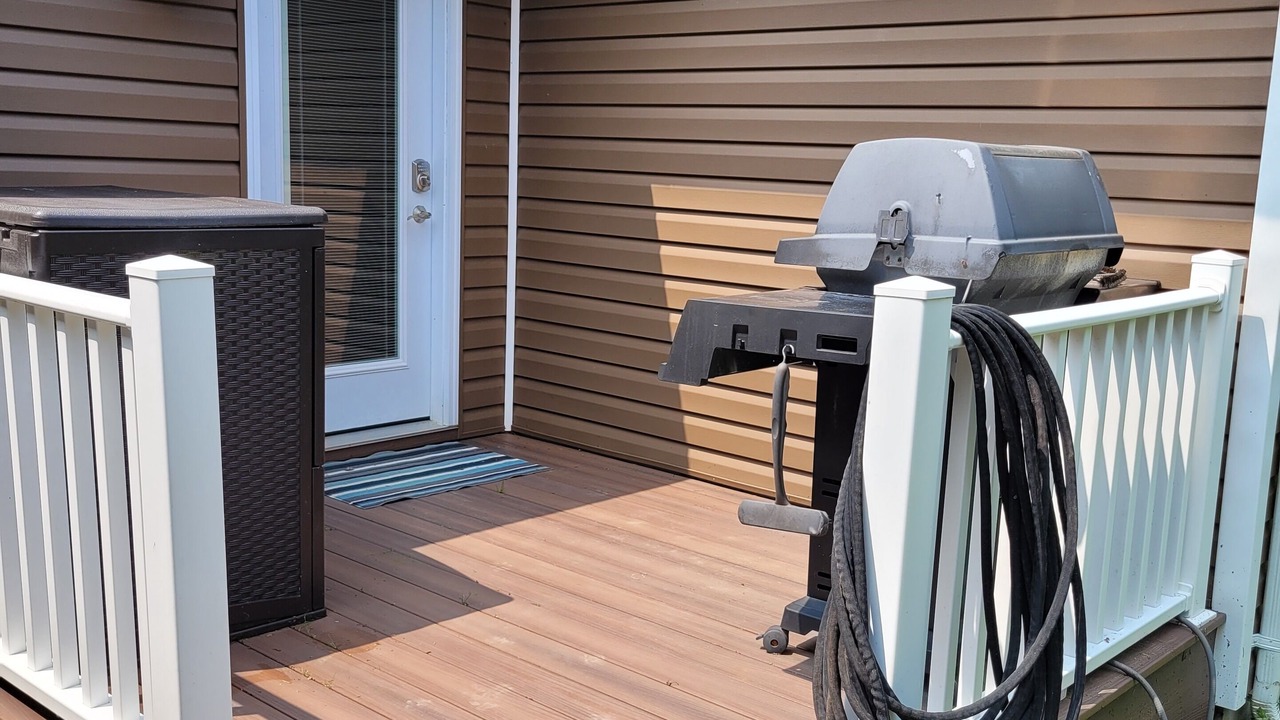 Photo of Patio Balcony in Point Clark