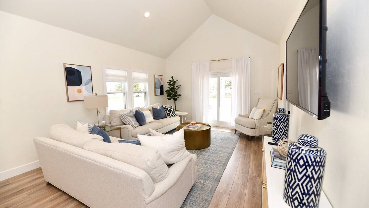 Photo of Livingroom in Central Oklahoma City