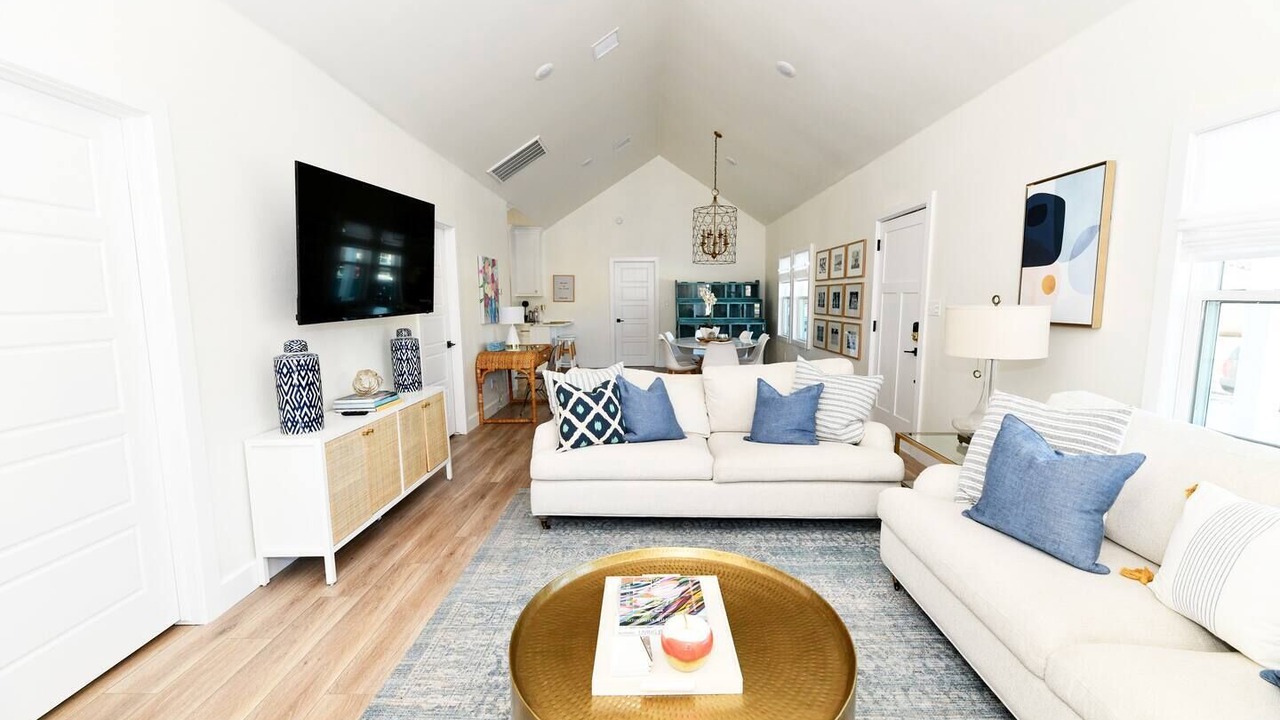 Photo of Livingroom in Central Oklahoma City