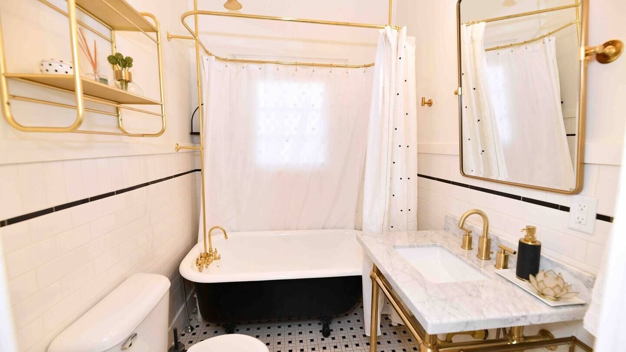 Photo of Bathroom in Norman