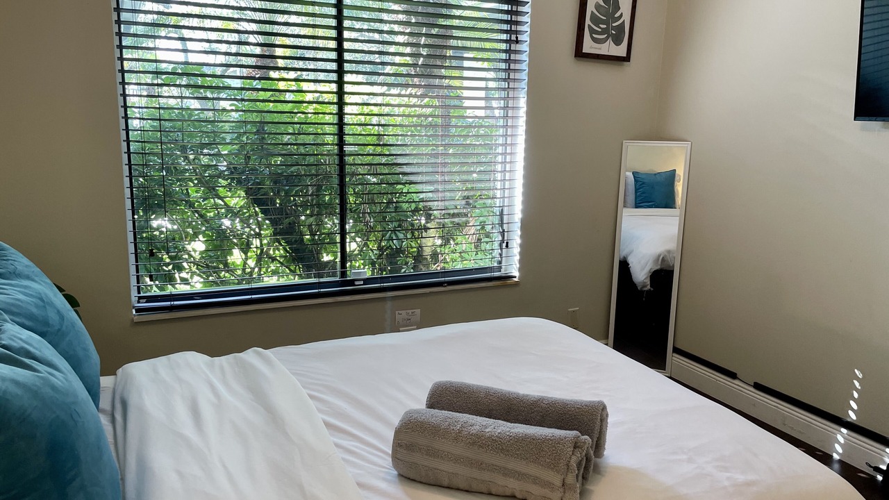 Photo of Bedroom in Ludlam