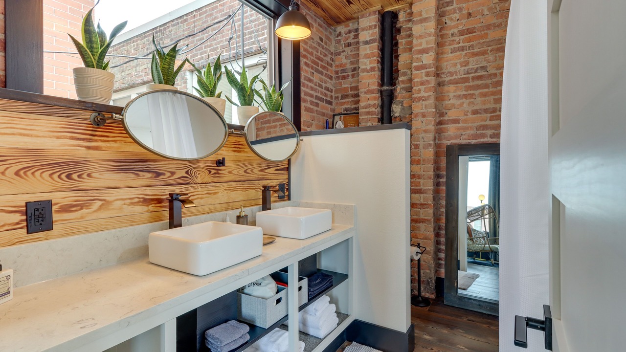 Photo of Bathroom in Murphy