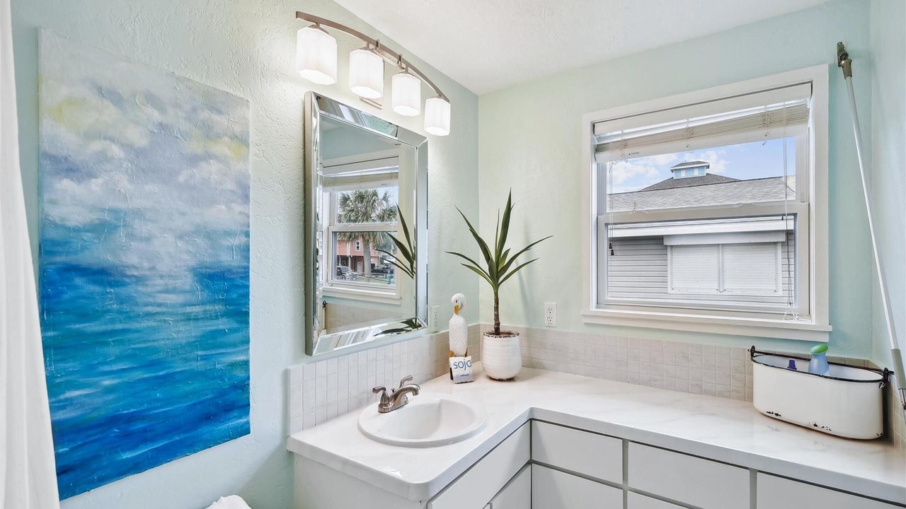 Photo of Bathroom in Galveston