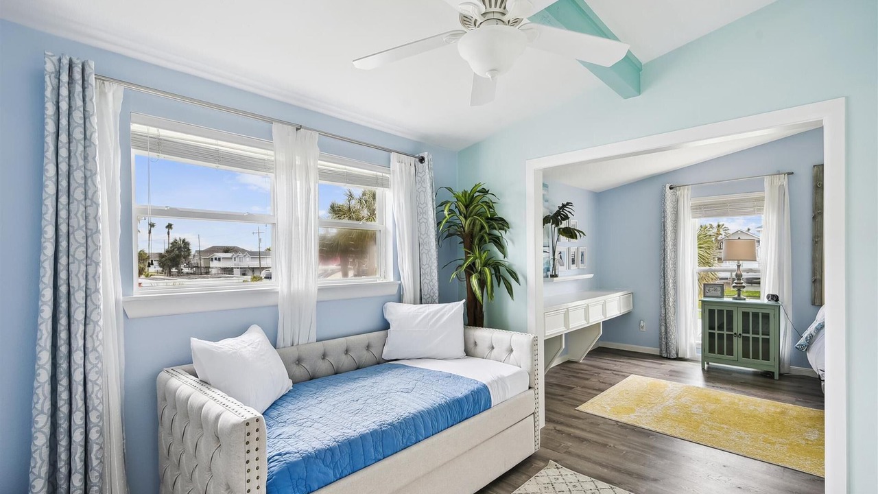 Photo of Bedroom in Galveston