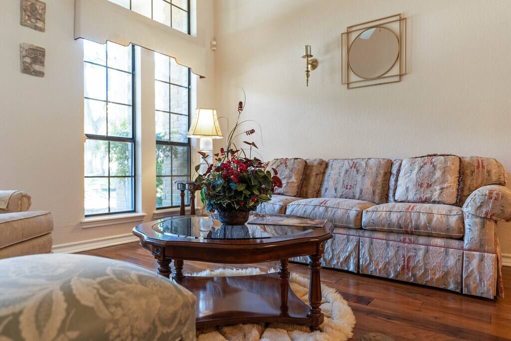 Photo of Livingroom in Wetmore
