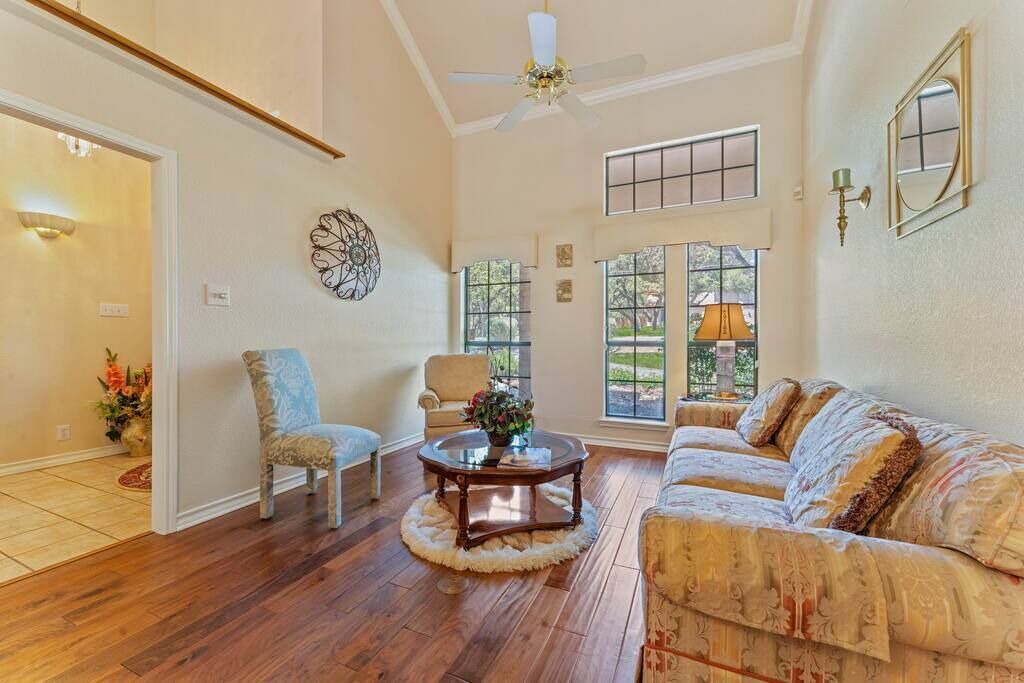 Photo of Livingroom in Wetmore