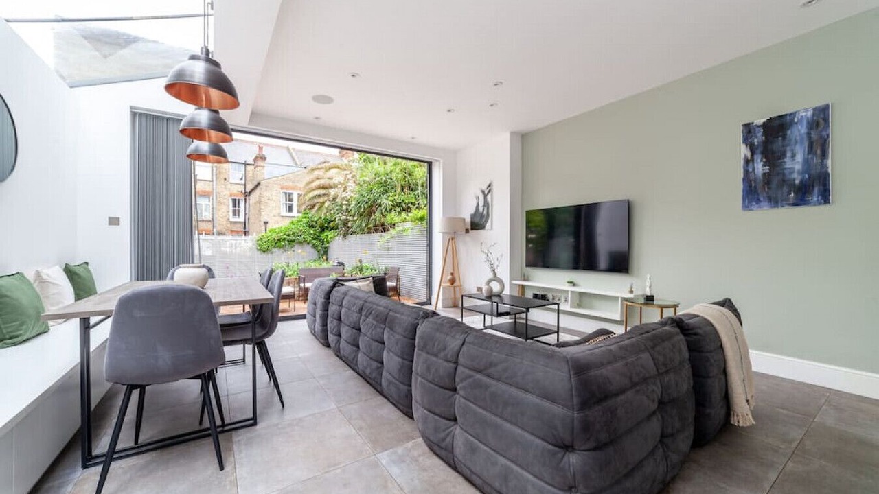 Photo of Livingroom in Balham