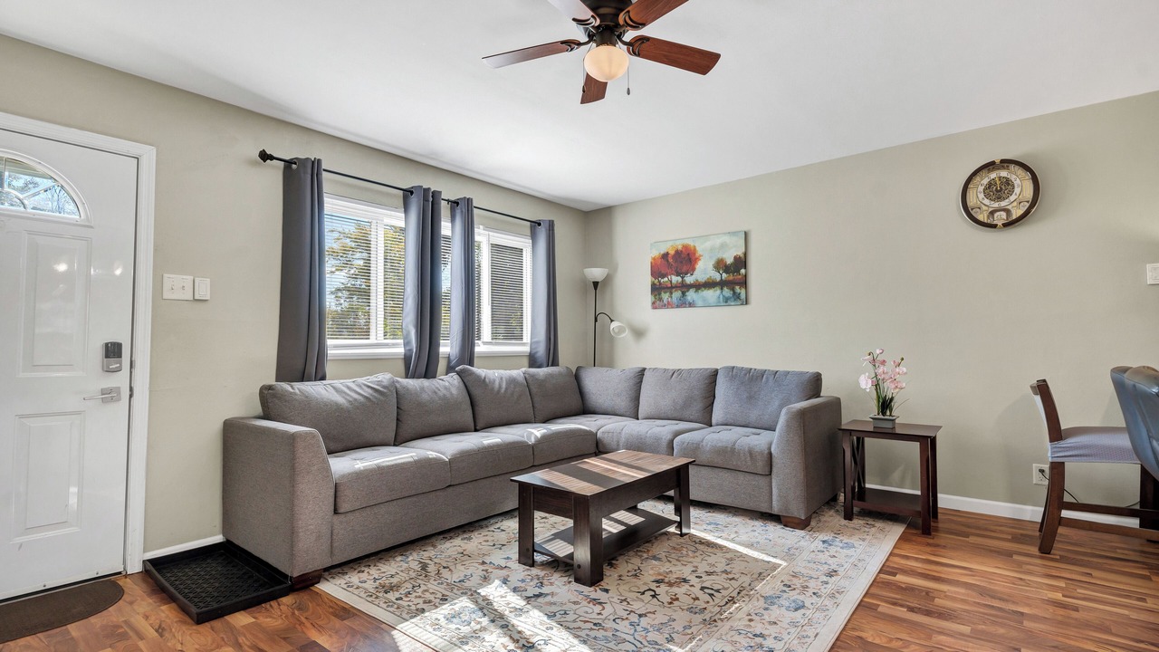 Photo of Livingroom in Ballwin