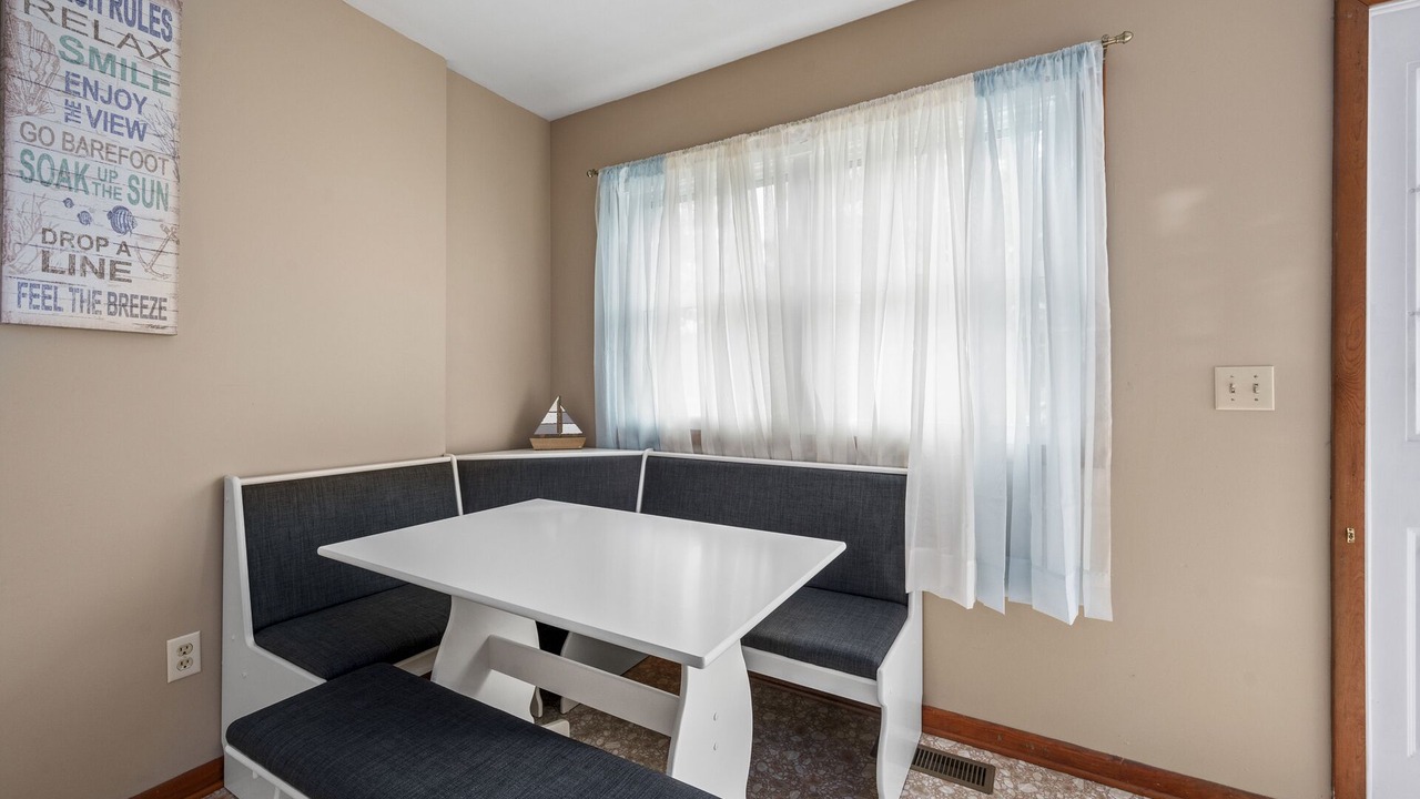 Photo of Others in Deep Hole