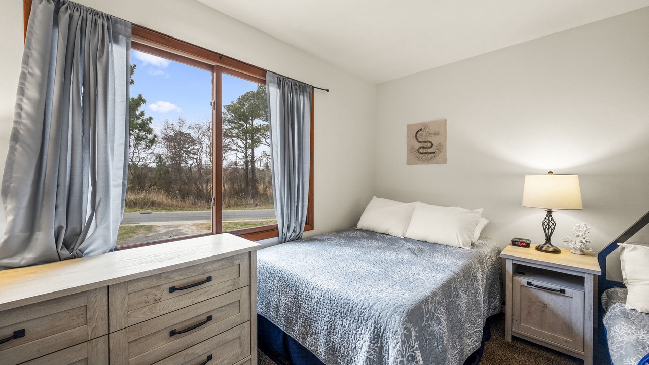 Photo of Others in Deep Hole