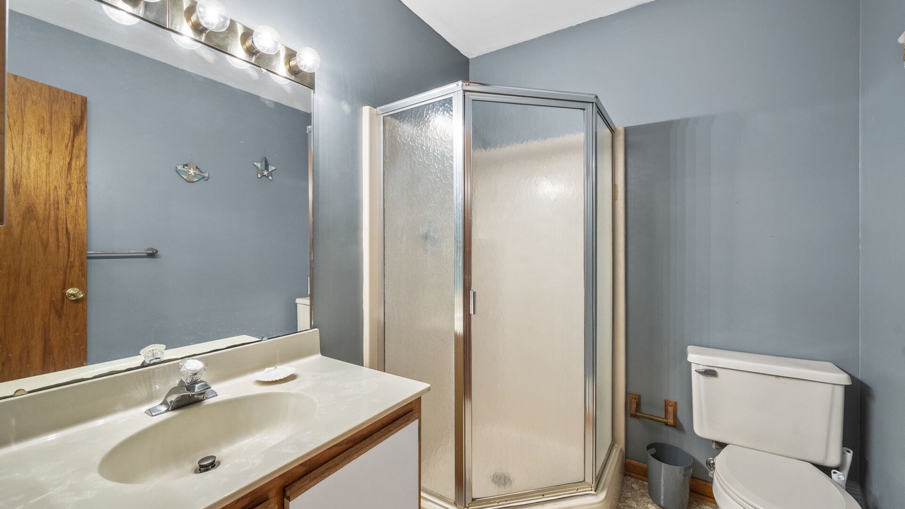 Photo of Others in Deep Hole