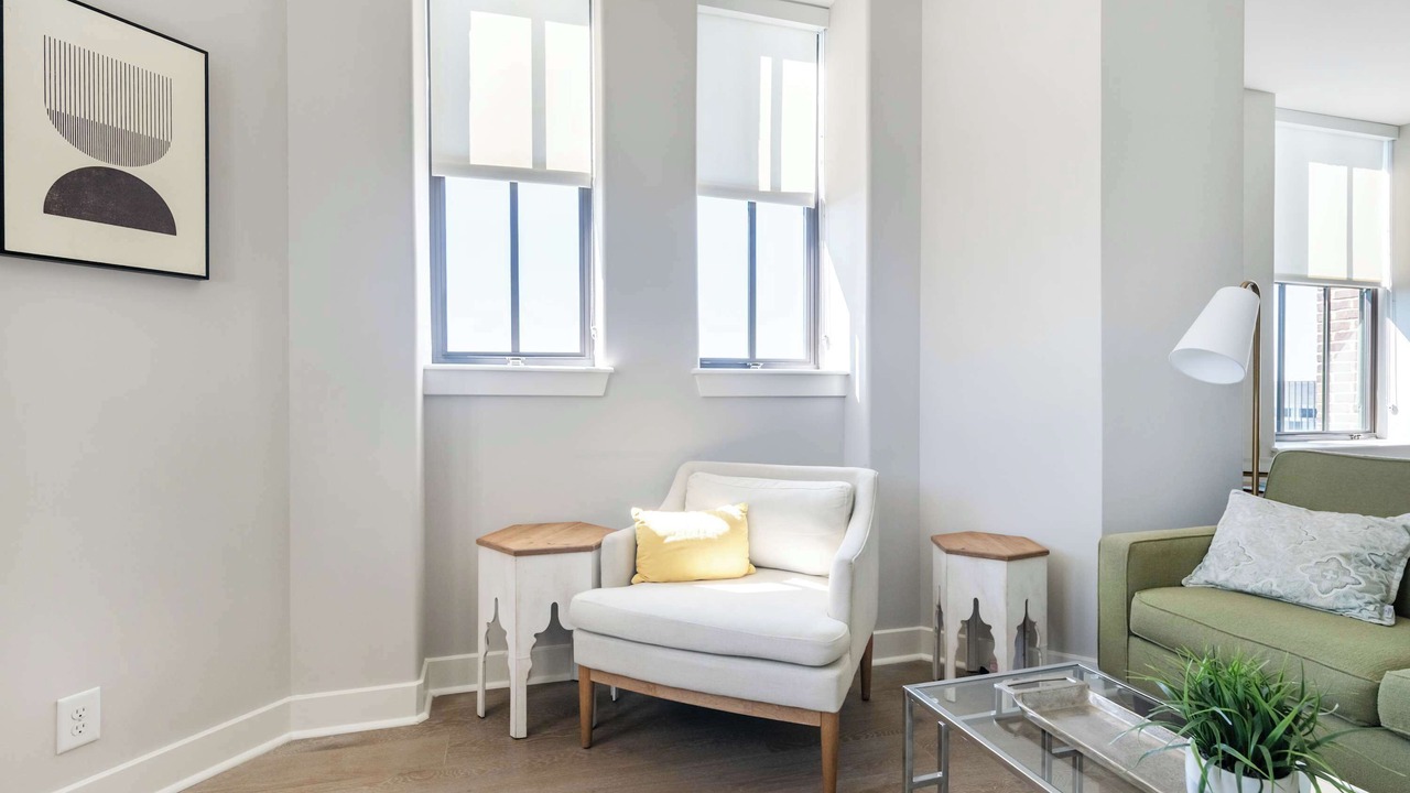 Photo of Livingroom in Downtown Baltimore