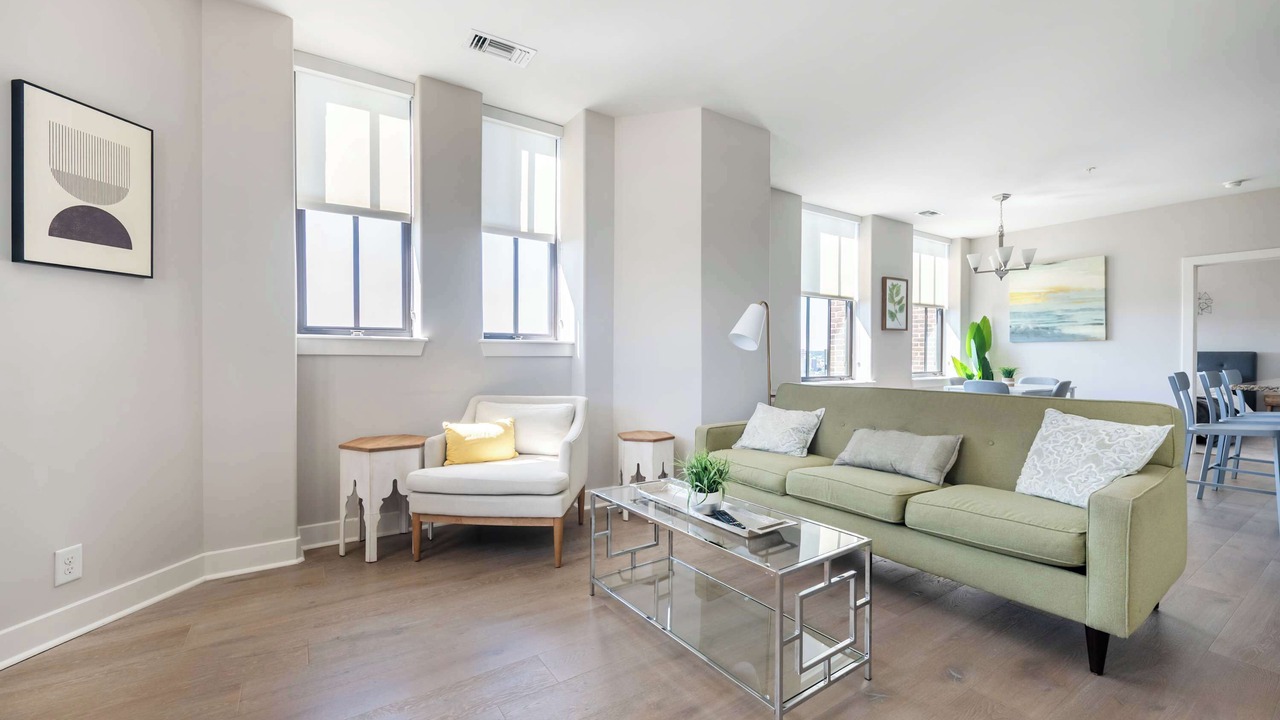 Photo of Livingroom in Downtown Baltimore