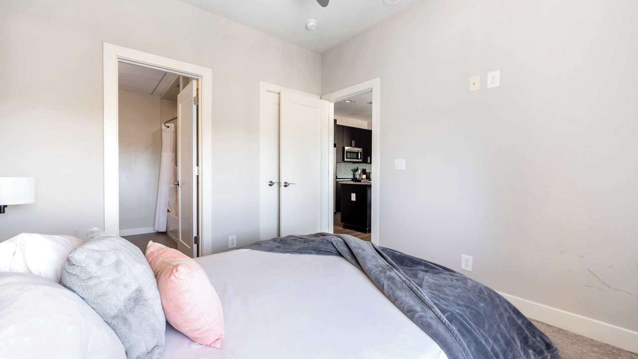 Photo of Bedroom in Downtown Baltimore