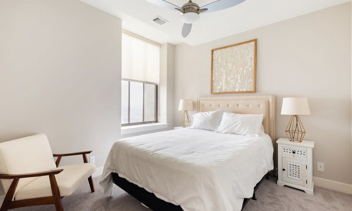 Photo of Bedroom in Downtown Baltimore