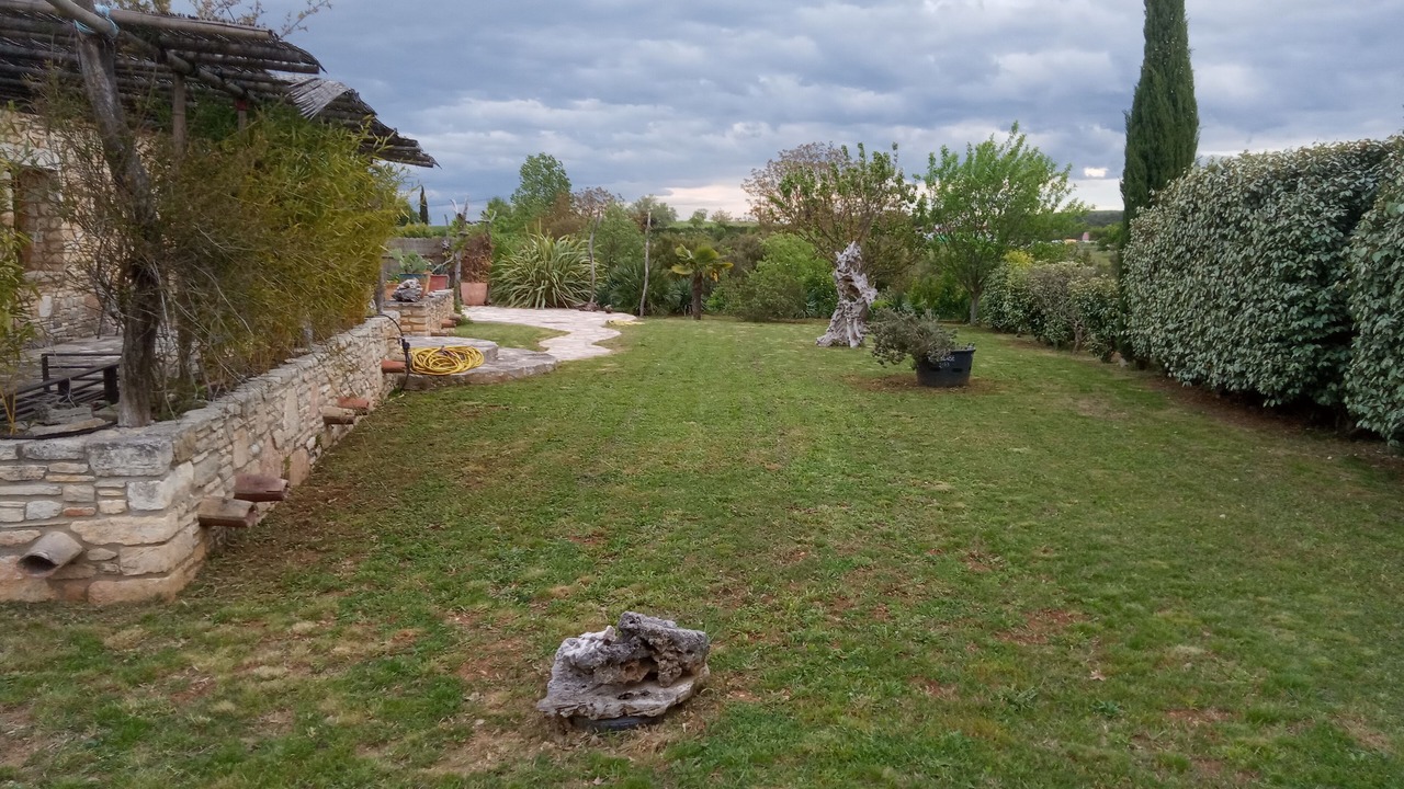 Photo of Outdoor in Issirac