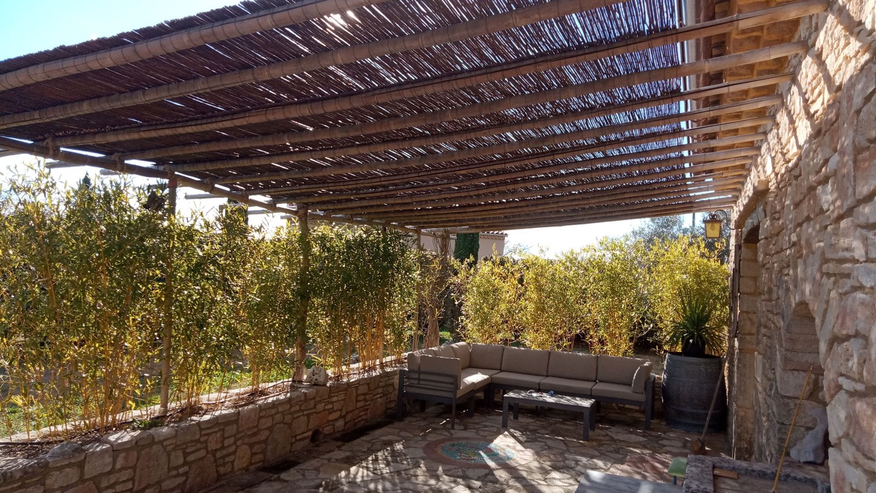 Photo of Patio Balcony in Issirac