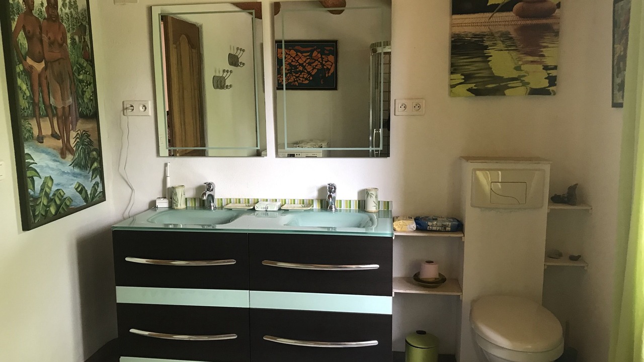 Photo of Bathroom in Issirac
