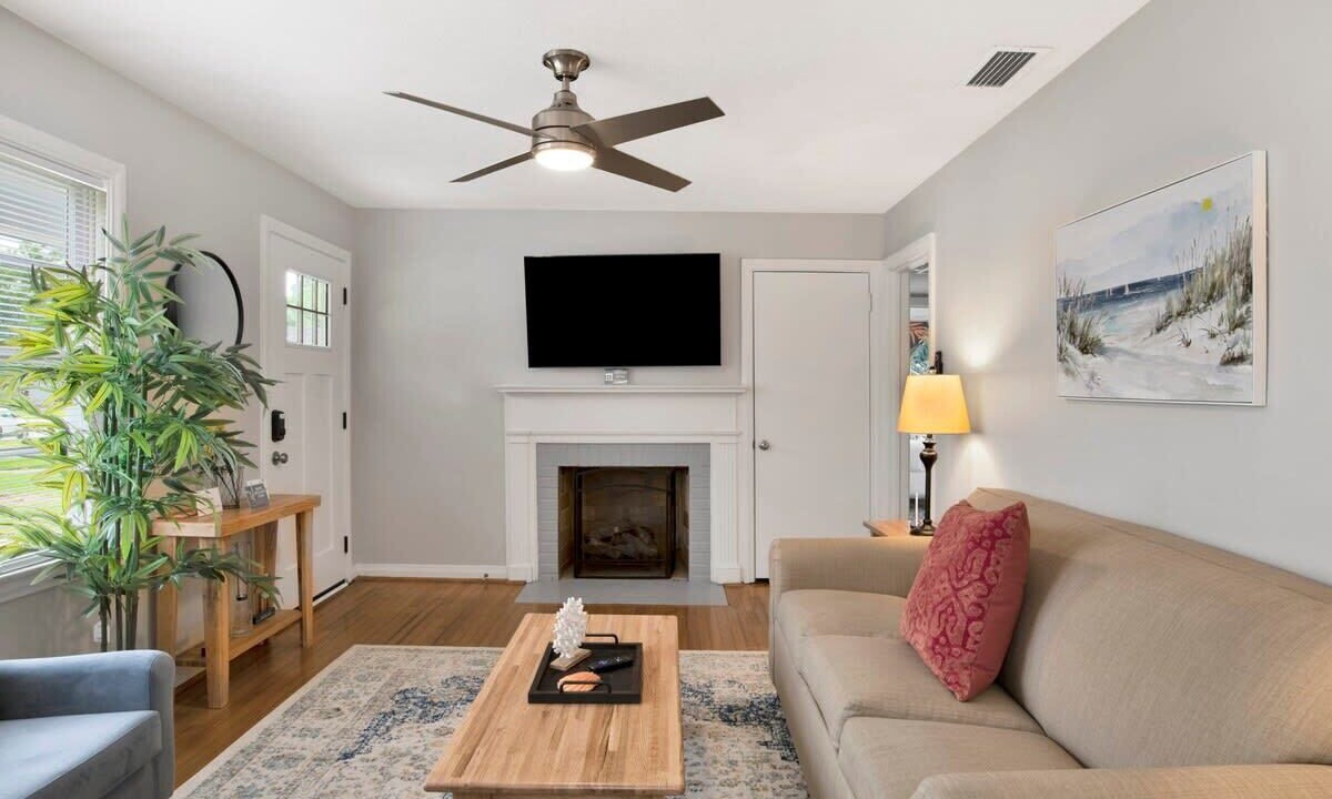 Photo of Bedroom in Mobile
