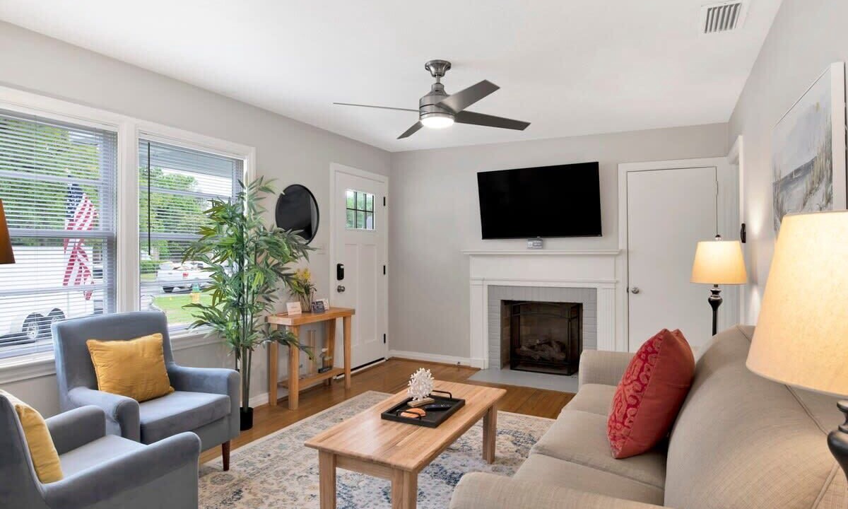 Photo of Livingroom in Mobile