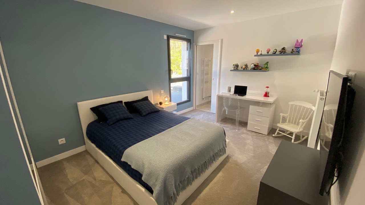 Photo of Bedroom in Change