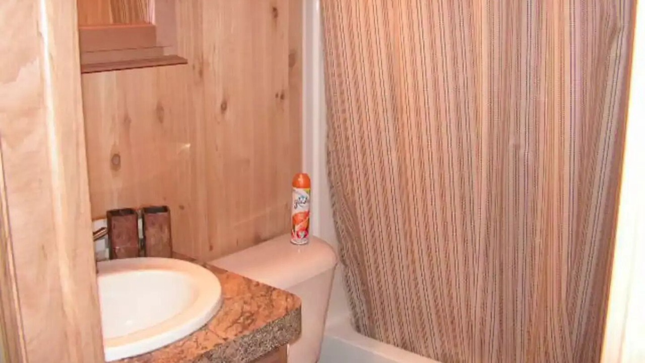 Photo of Bathroom in Cloyne