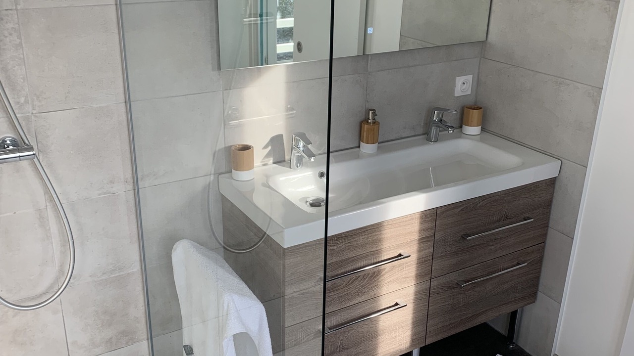 Photo of Bathroom in Marans