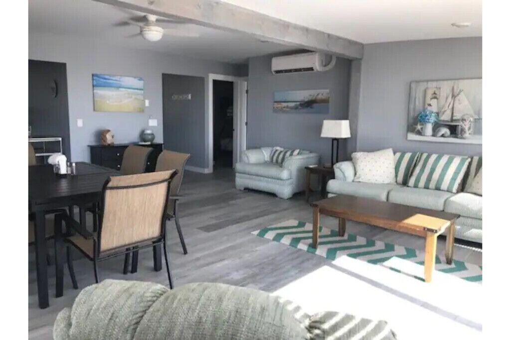 Photo of Livingroom in Shelby