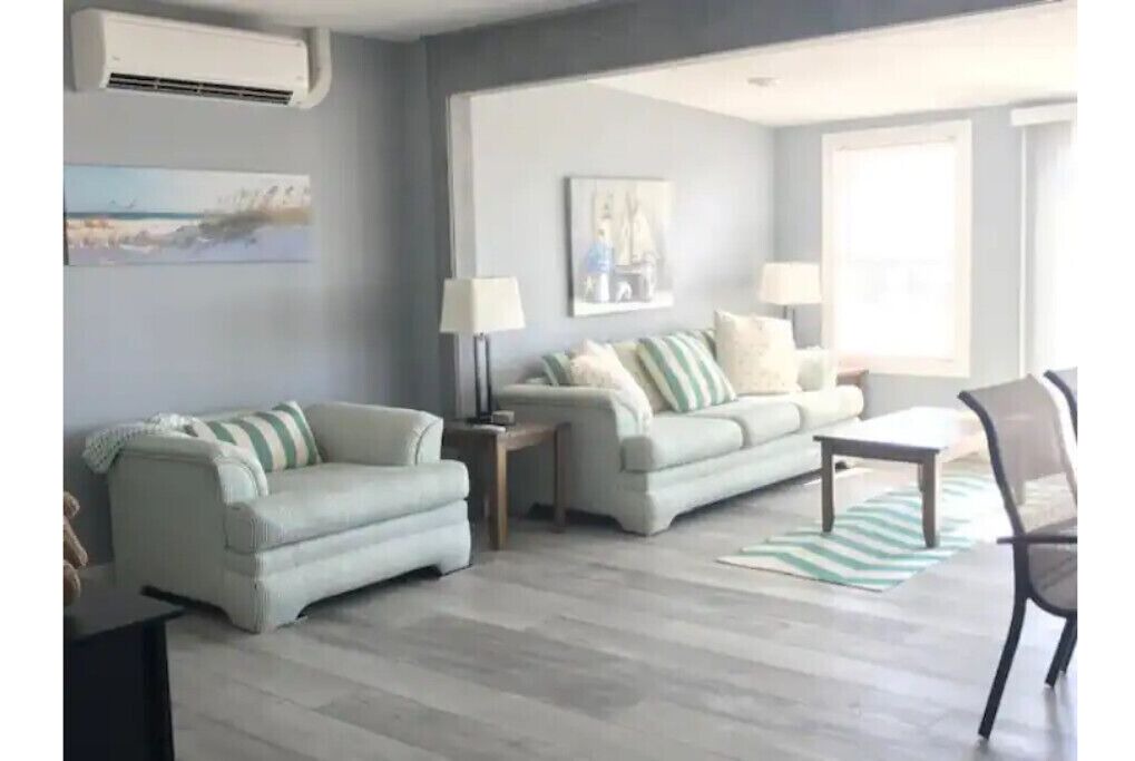 Photo of Livingroom in Shelby