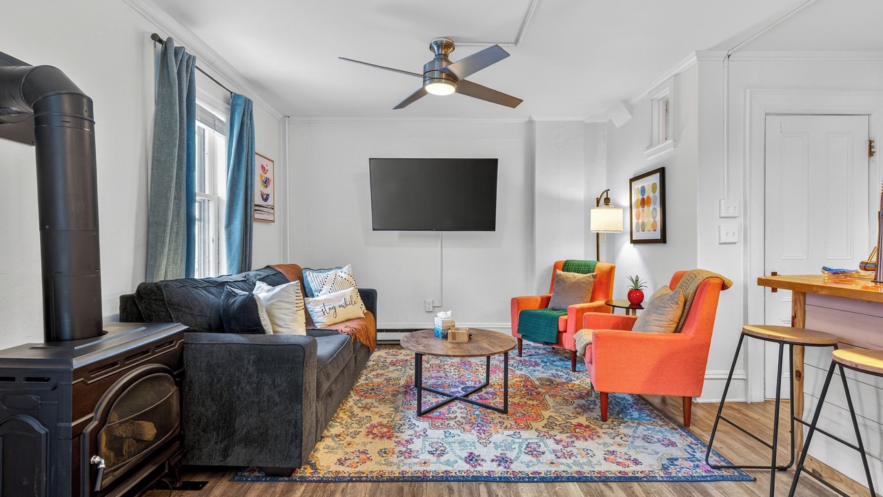 Photo of Livingroom in Old North End