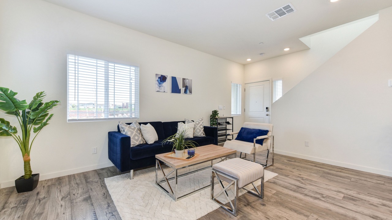 Photo of Livingroom in Roseville