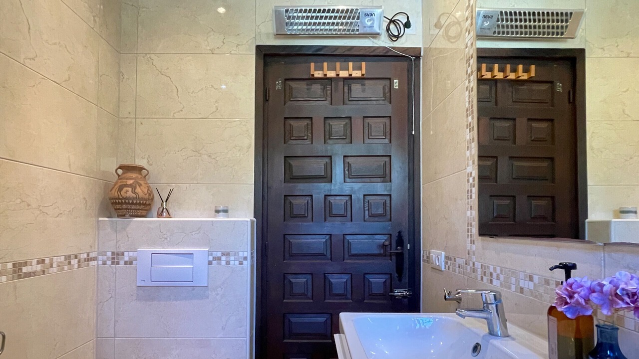 Photo of Bathroom in El Portet