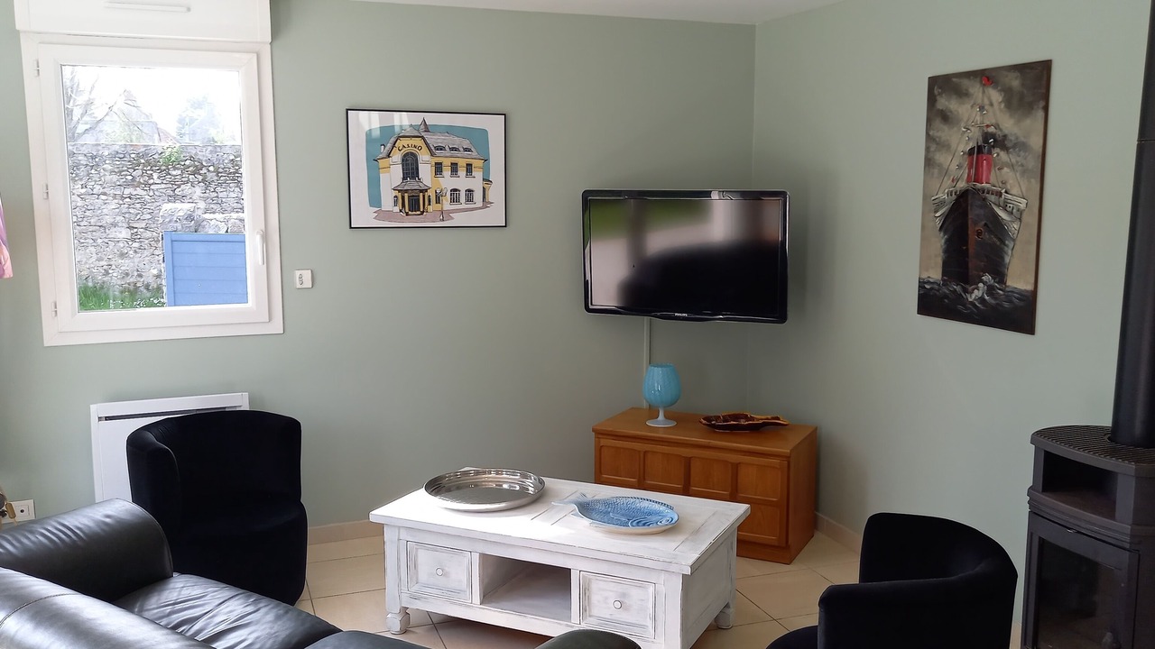 Photo of Livingroom in Regnezville-sur-Mer