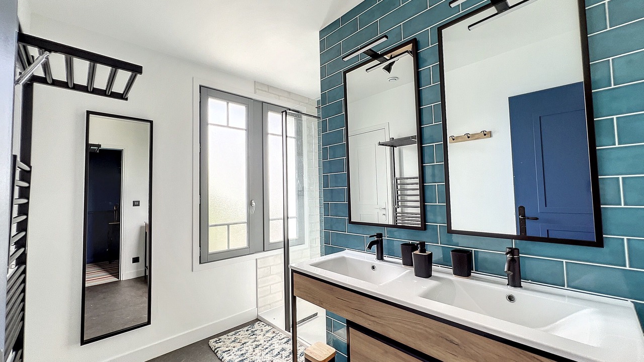 Photo of Bathroom in Saint-Aignan