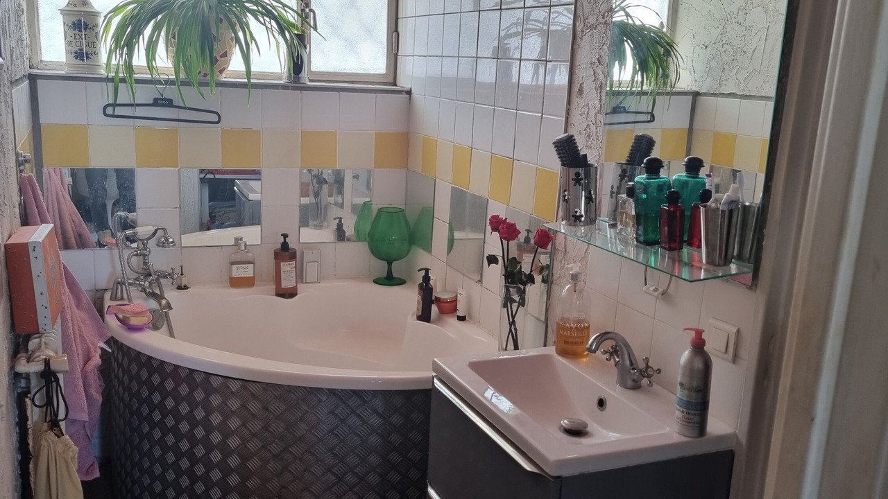 Photo of Bathroom in Reims City Centre