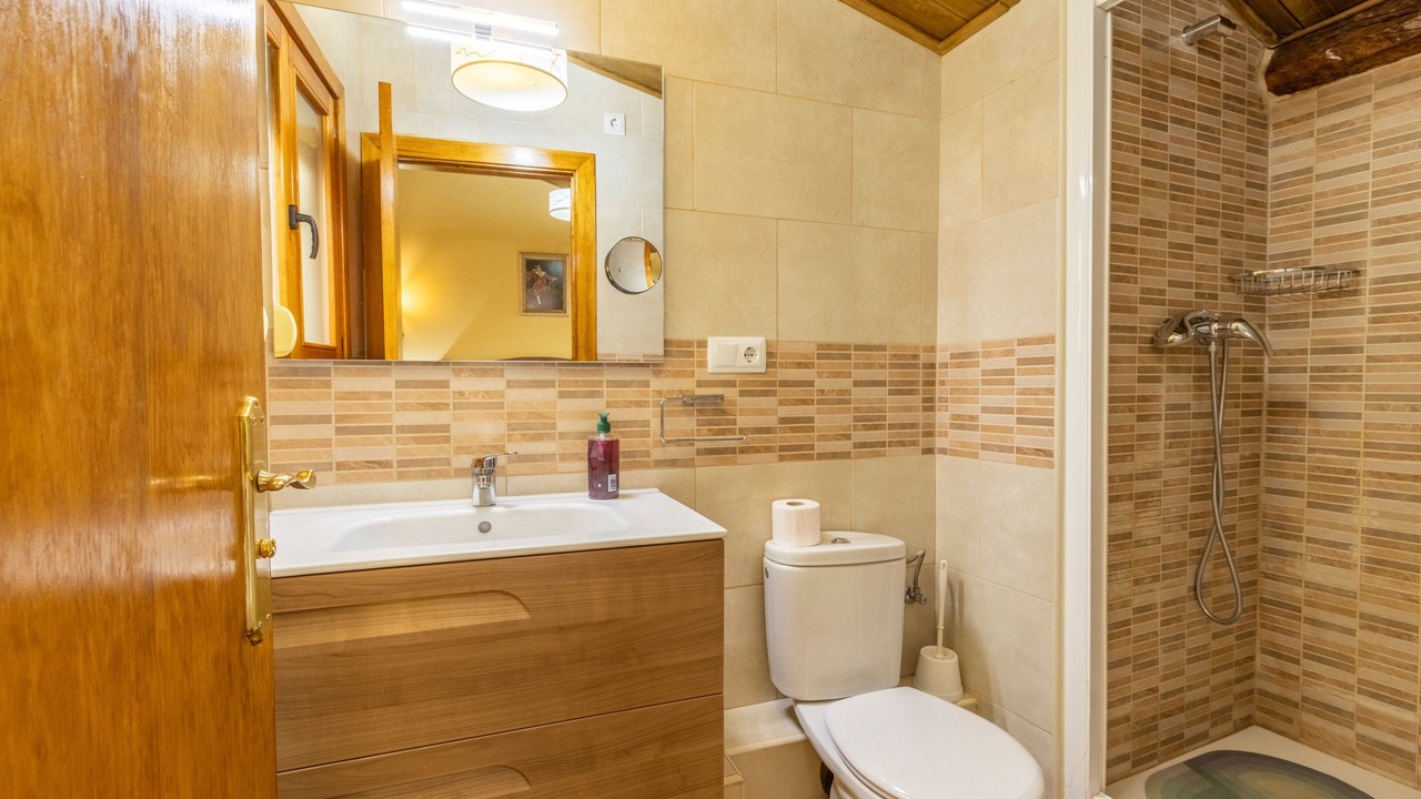 Photo of Bathroom in Les Igesies