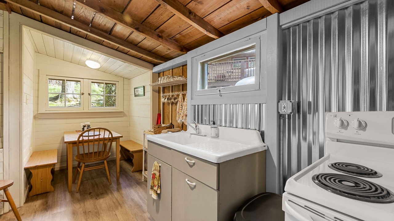 Photo of Kitchen in Linville Falls