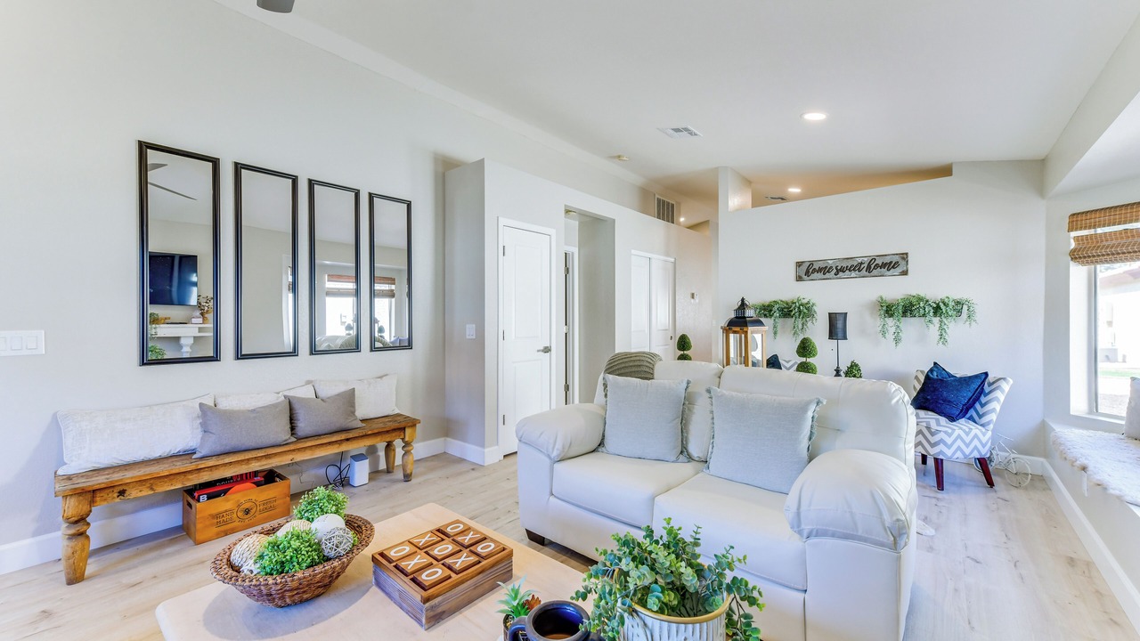 Photo of Livingroom in Villages Of Park Village