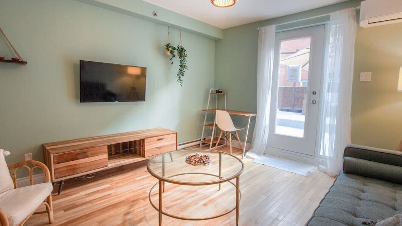 Photo of Livingroom in Plateau Mont Royal
