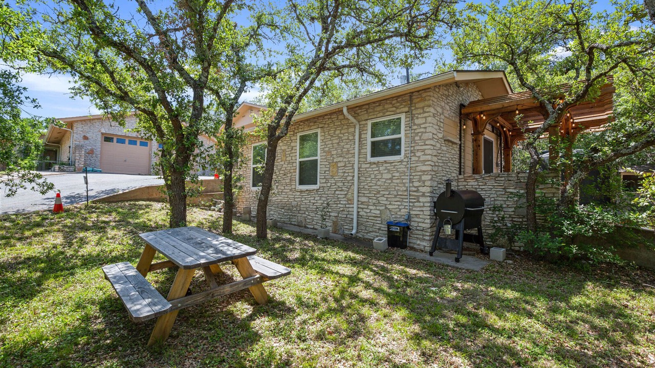 Photo of Outdoor in Volente